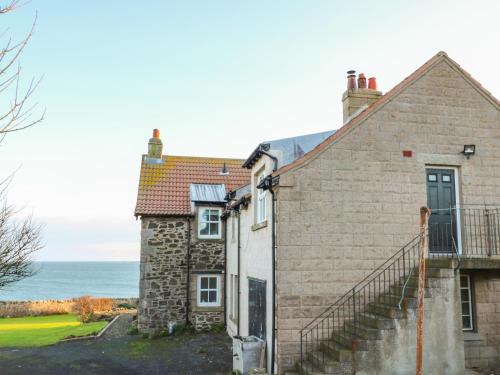 St Abbs Apartment | Pet-Friendly Retreat: Guest Rated 9.3/10 for Families
