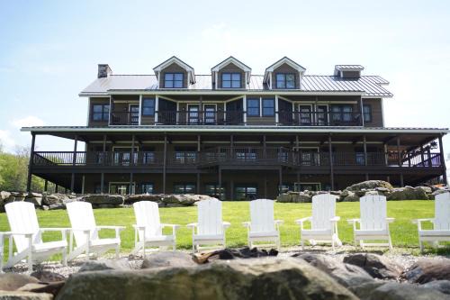 Norwich Lake Cabin | Family-Friendly Retreat at Norwich Lake with Great Reviews