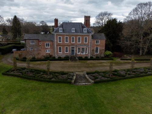Woolhope House | Discover The Retreat at Phillips House for Your Next Getaway