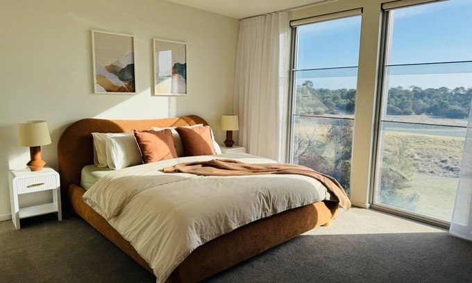 Fingal House | The Retreat at St Andrews Beach Golf Course - A golfer's paradise!