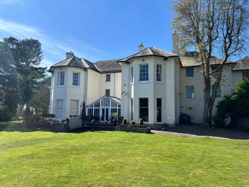 Newark Villa | The Retreat Averham