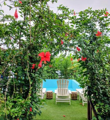 Ribeira Grande House | Idyllic Oceanfront Retreat with Pool and Family-Friendly Perks
