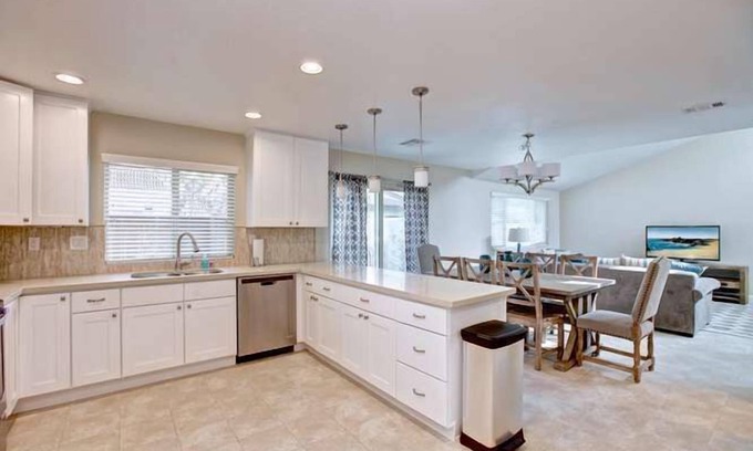 Northeast Anaheim House | Exceptional Retreat Near Disneyland with Pool & Breakfast