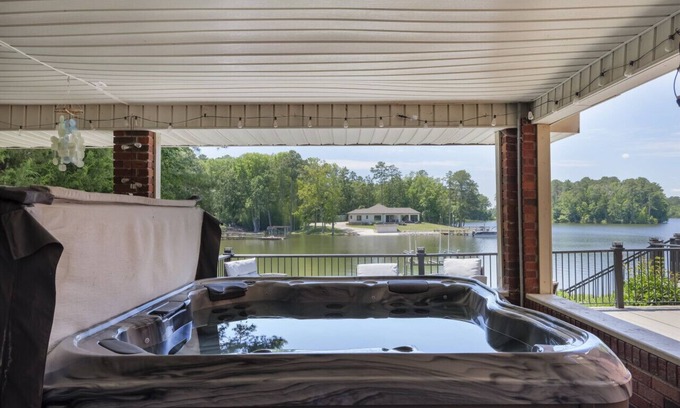 Leesville House | Tranquil Retreat on Lake Murray with Private Dock & Kayaks