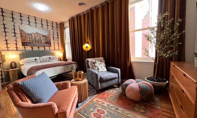 Ann Arbor Apartment | Cozy Retreat at The Retro Nest - Ideal for Families