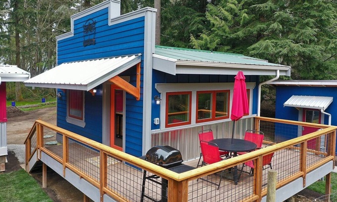 Langley Cottage | Unforgettable Oceanfront Retreat at The Ridge: Villa Oscar