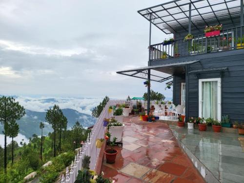Tehri Villa | Discover The Ridge House in New Tehri: Family-Friendly Retreat