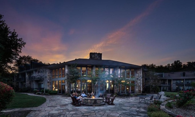 Hiawassee Hotel | Experience The Ridges Resort on Lake Chatuge Today