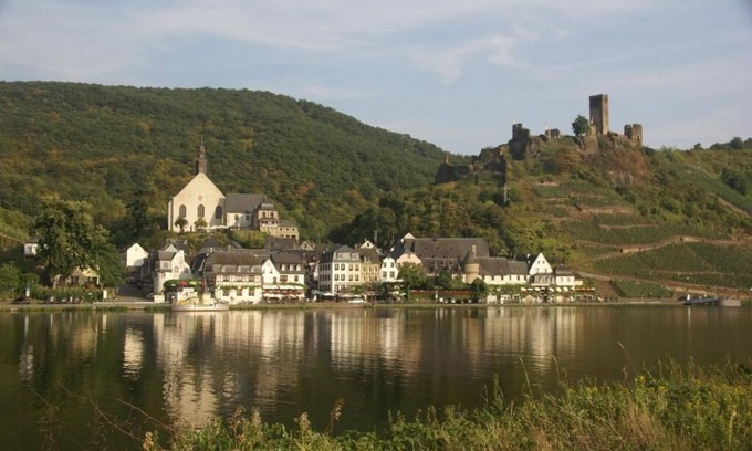 Beilstein Apartment | Discover The Riesling Beilsteiner Apartment with Family Amenities
