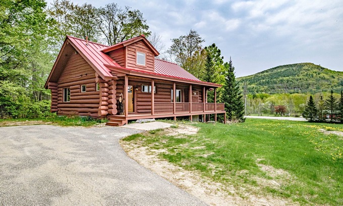 Sunday River Area Cabin | Escape to The Right Stuff Rental: Log Home by Sunday River