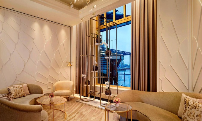 Tiergarten Hotel | Indulge in Luxury at The Ritz-Carlton, Berlin - 5 Stars!