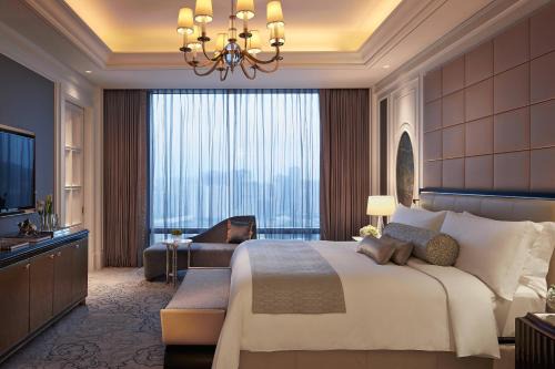 Cotai Hotel | Discover The Ritz-Carlton, Macau: 5-Star Oceanfront Escape
