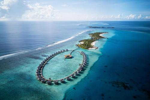 Kanifinolhu Island Resort | Indulge at The Ritz-Carlton Maldives, Fari Islands Retreat