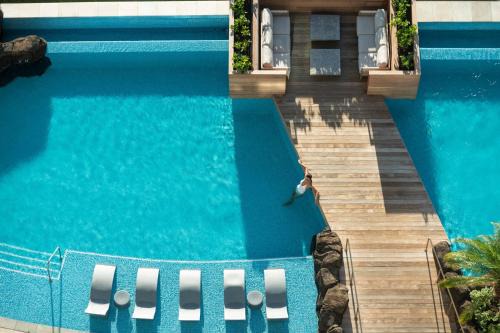 Waikiki Hotel | Indulge at The Ritz-Carlton Residences, Waikiki Beach