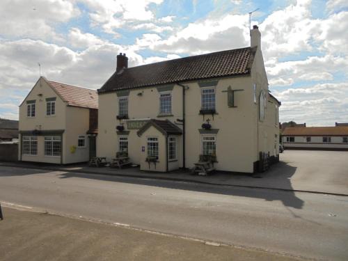 Eastoft Hotel | Discover The River Don Tavern and Lodge: Pet-Friendly Stay