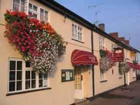 Monmouth Hotel | Riverside Hotel: Cozy Retreat with Breakfast & Family-Friendly Fun