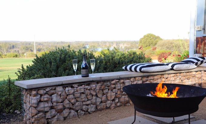 Moorook House | The Riverview Shouse Experience