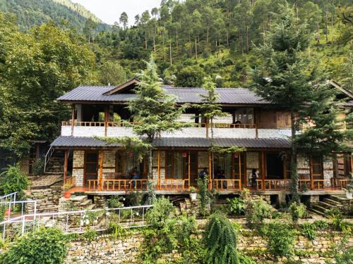 Banjar Hotel | Discover The Riverwalk: Pet-Friendly and Family-Loved Stay