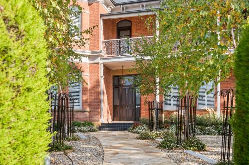 Sandy Bay Bed & Breakfast | Experience The Rivulet: 5-Star Luxury with a 9.4 Rating