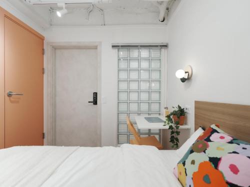 Singil-dong Hostel | The Road Mini Hotel
