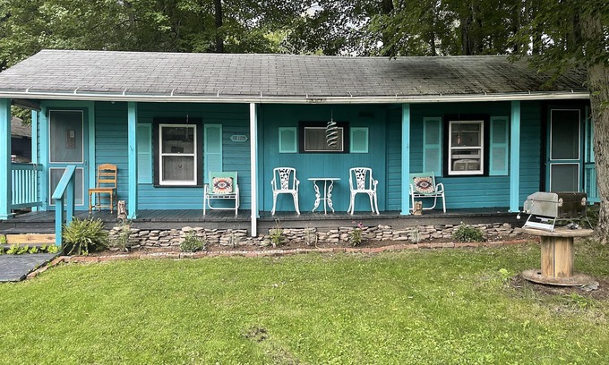 Aldenville House | Experience Tranquility at The Robin's Nest by Elk Lake