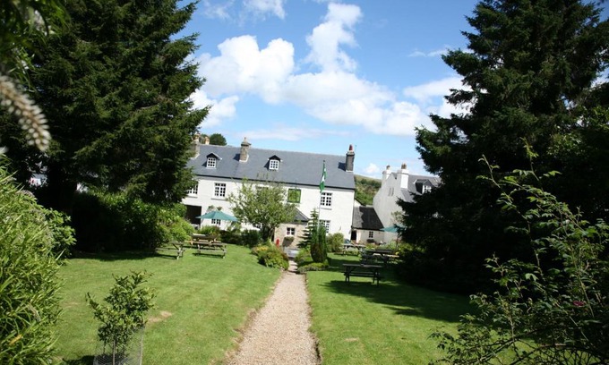 Newton Abbot Hotel | Discover The Rock Inn: Family-Friendly Stays Await