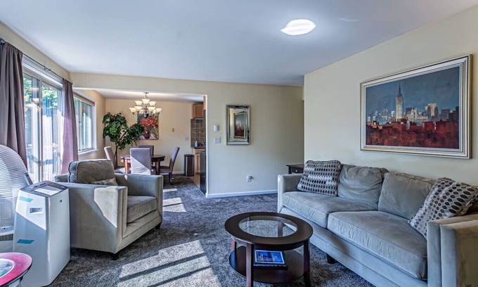 North End Condo | Elegant Stay at Romeo: Jacuzzi & Ideal Location