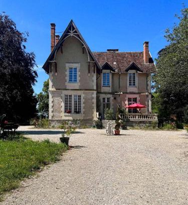 Arcomps House | Oceanfront Room at Les Chambres De Vilmorais - Perfect Getaway