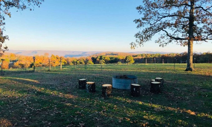 Compton Cabin | Exceptional Stay at The Roost Near Buffalo River Adventure