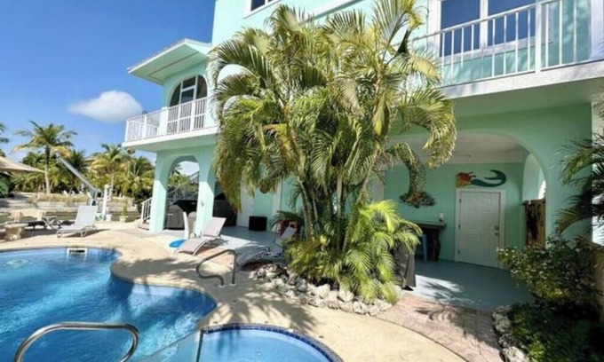 Summerland Key House | The Roost in Summerland Cove Isles