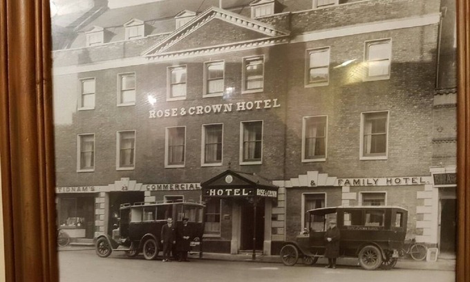 Wisbech Hotel | Comfortable Stay at The Rose and Crown Hotel - Family Friendly
