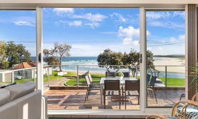 Gerroa House | Experience The Rotunda at Gerroa: Pet Friendly & Oceanfront
