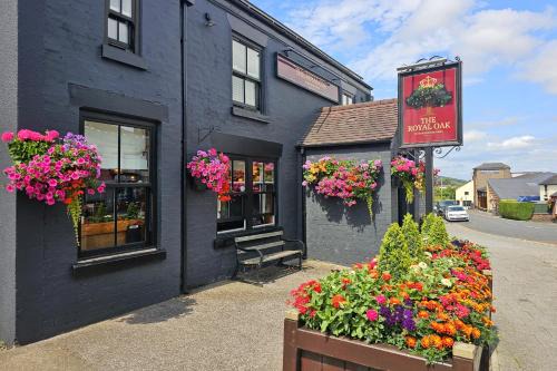 Biddulph House | Ideal Stay at The Royal Oak - Guest Rated 9/10 & Family-Friendly