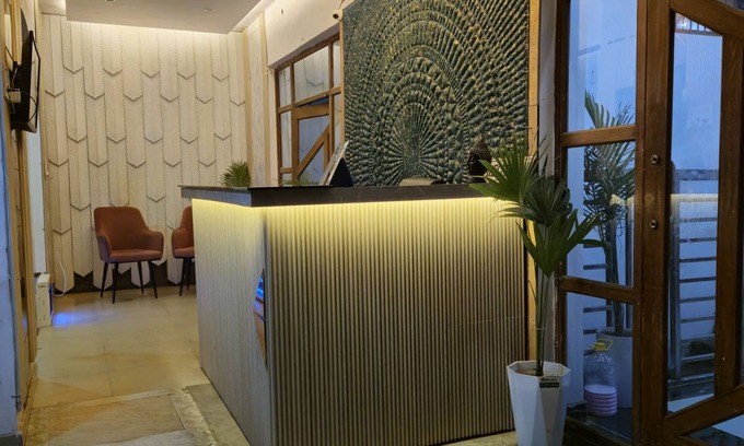 Aligarh Hotel | The Royal Orchid