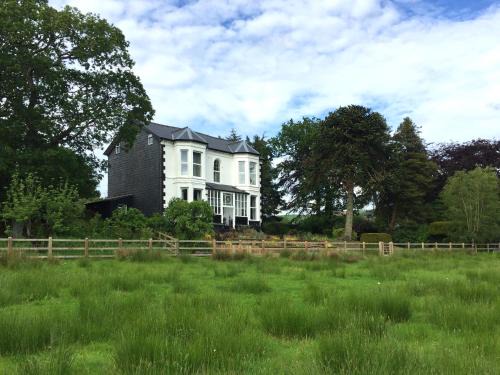 Llanbrynmair House | The Royston