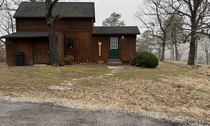 Eureka Springs Cabin | Relaxing Getaway at Rocky Acres: Pool, Hot Tub & Scenic Views