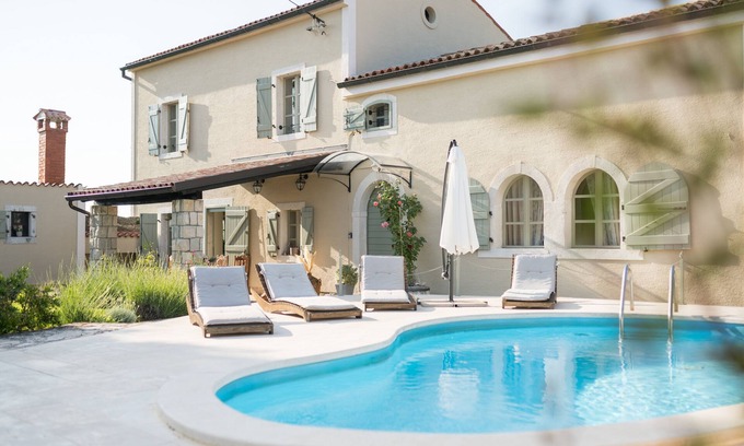 Flengi Villa | Relaxing Villa Allure in Istria with Private Pool & Ocean View