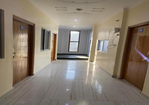 Tarabganj Hotel | The S V Palace