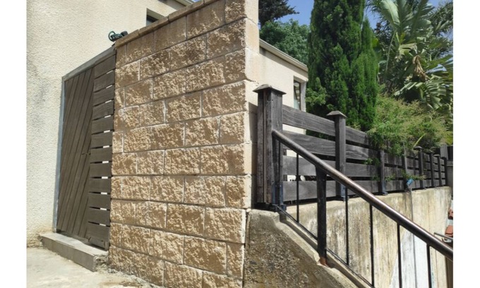 Safed House | Relax at The Safed Estate with a Heated Indoor Pool