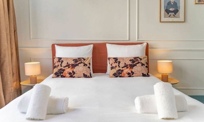 Antwerp House | Accessible & Family-Friendly Stay at The Saffron Dress