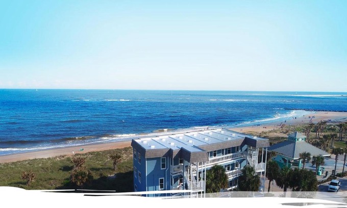 Vilano Beach Hotel | Experience Comfort at The Saint Augustine Beach House