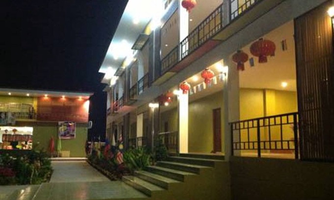 Nakhon Sawan Hotel | Budget-Friendly Stay at The Sale Hub with Breakfast Included