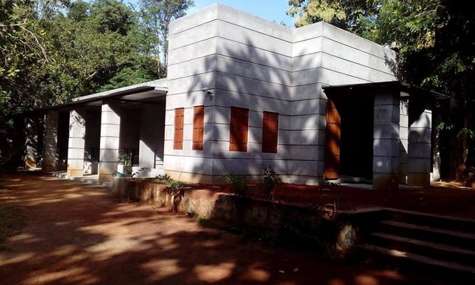 Kalaoya Hotel | Explore The Saliyawewa Cabins: Breakfast & Family-Friendly Stay