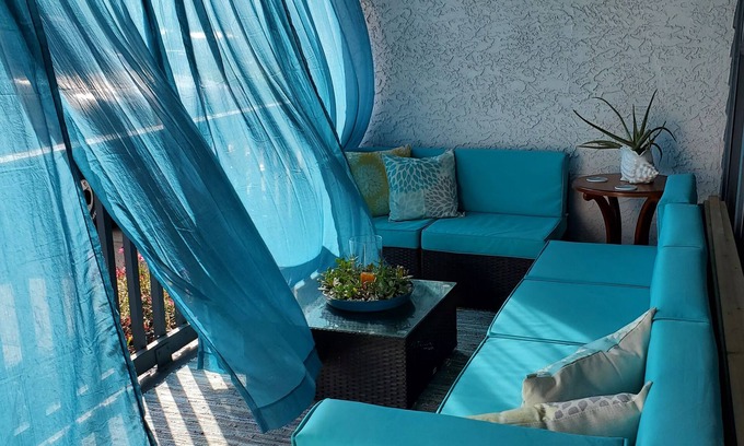 El Centro Beach Condo | Beachside Haven: The Salty Mermaid – Pool & Ocean Views