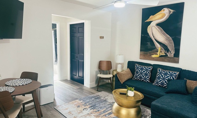 Ozona Villa | The Salty Pelican on the Pinellas Trail