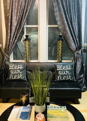 Fairlie-Poplar Historic District Apartment | Child-Friendly Retreat at The Samone's - Rated 9.1/10