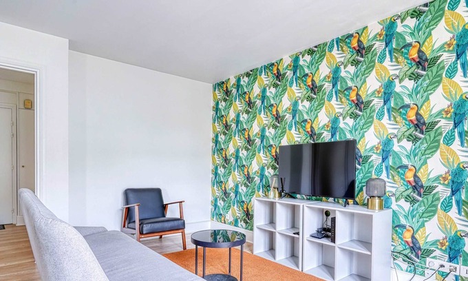 Saint-Louis Apartment | Modern T2 with Balcony – Ideal for Couples and Accessible