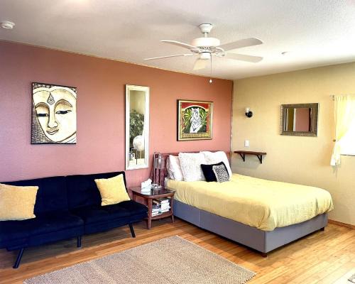 Kona Paradise House | Oceanfront Retreat at The Sanctuary – Rated 8.8/10