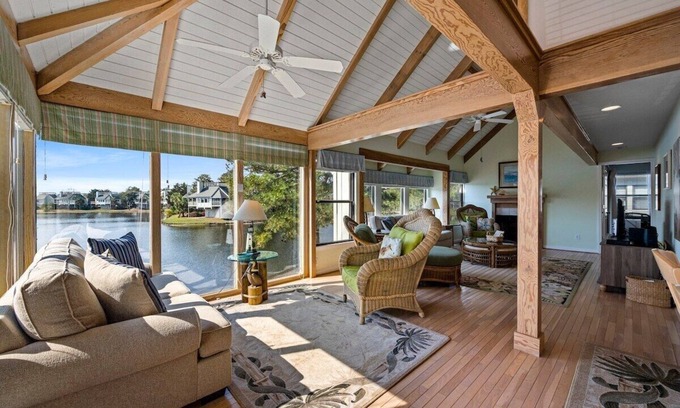 North Litchfield Beach House | Unforgettable Stays at The Sand Trap with Oceanfront Views