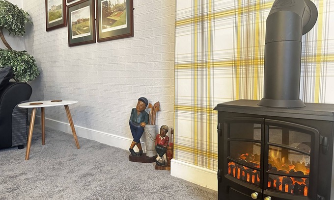 Ayr Apartment | Inviting 1-Bed Apartment at The Sandgate in Ayr